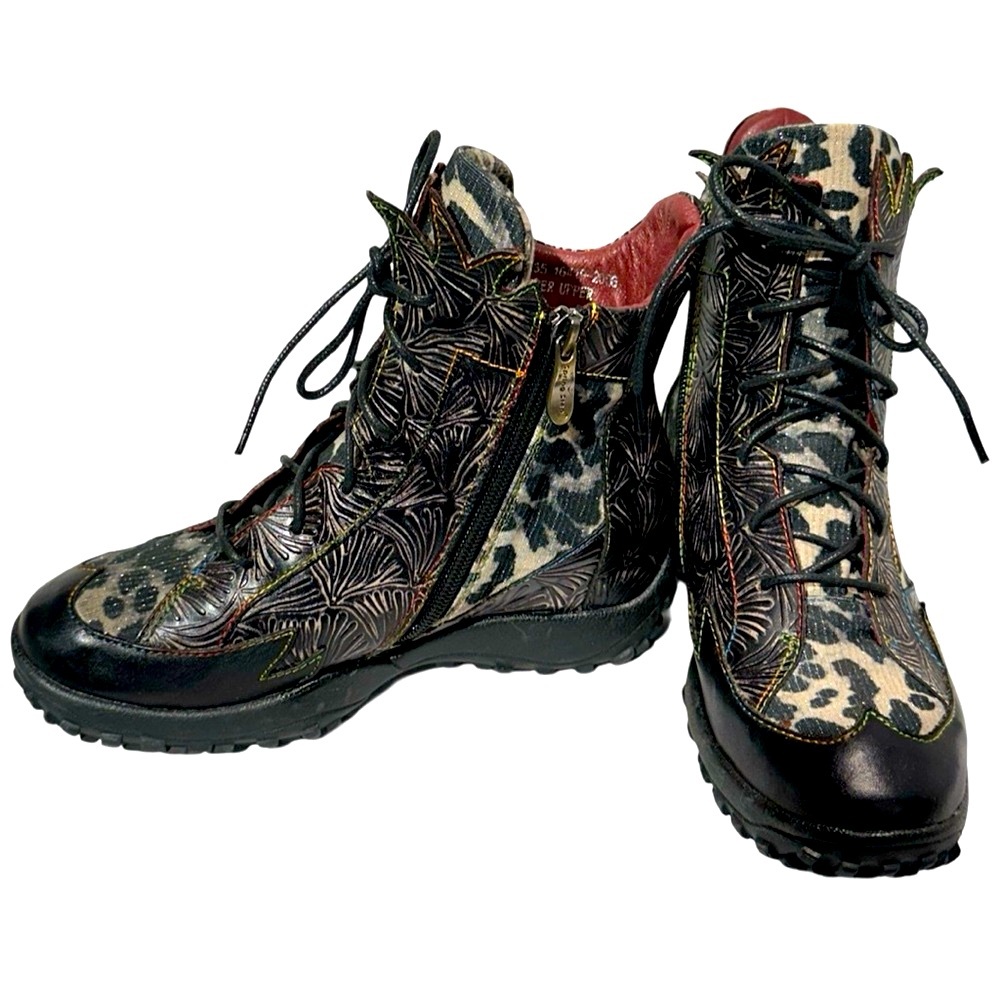 Girls L'Artiste' by Spring Step Hard to Find Combat Boots size UK-35 US-…